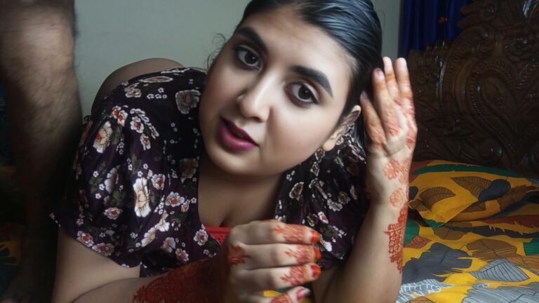 Bangladeshi Hot Village Wife Hardcore Sex with Lover – Curvy Bangladeshi Aunty